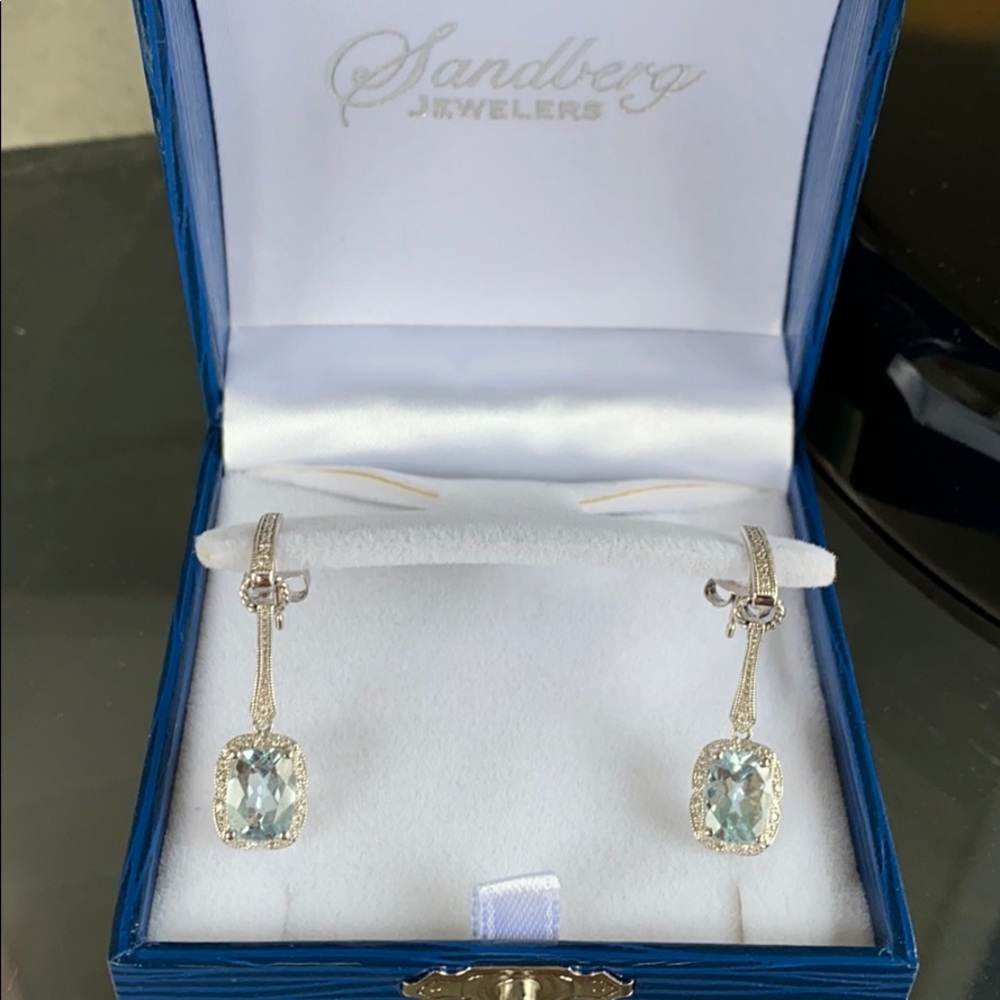 💍14k precious stone hanging earrings